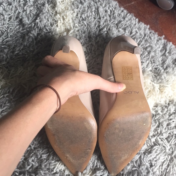 Pointed Toe Nude Heels - Picture 3 of 3